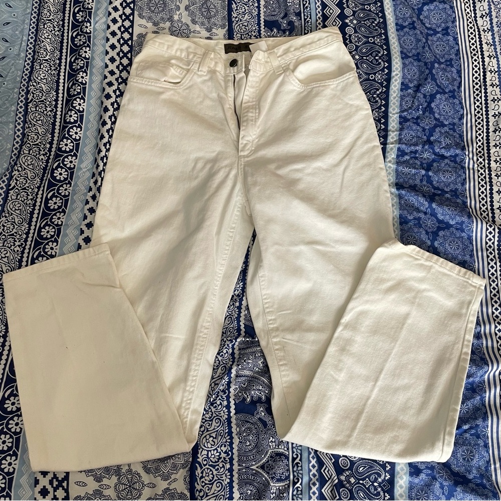 White womens jeans size 8